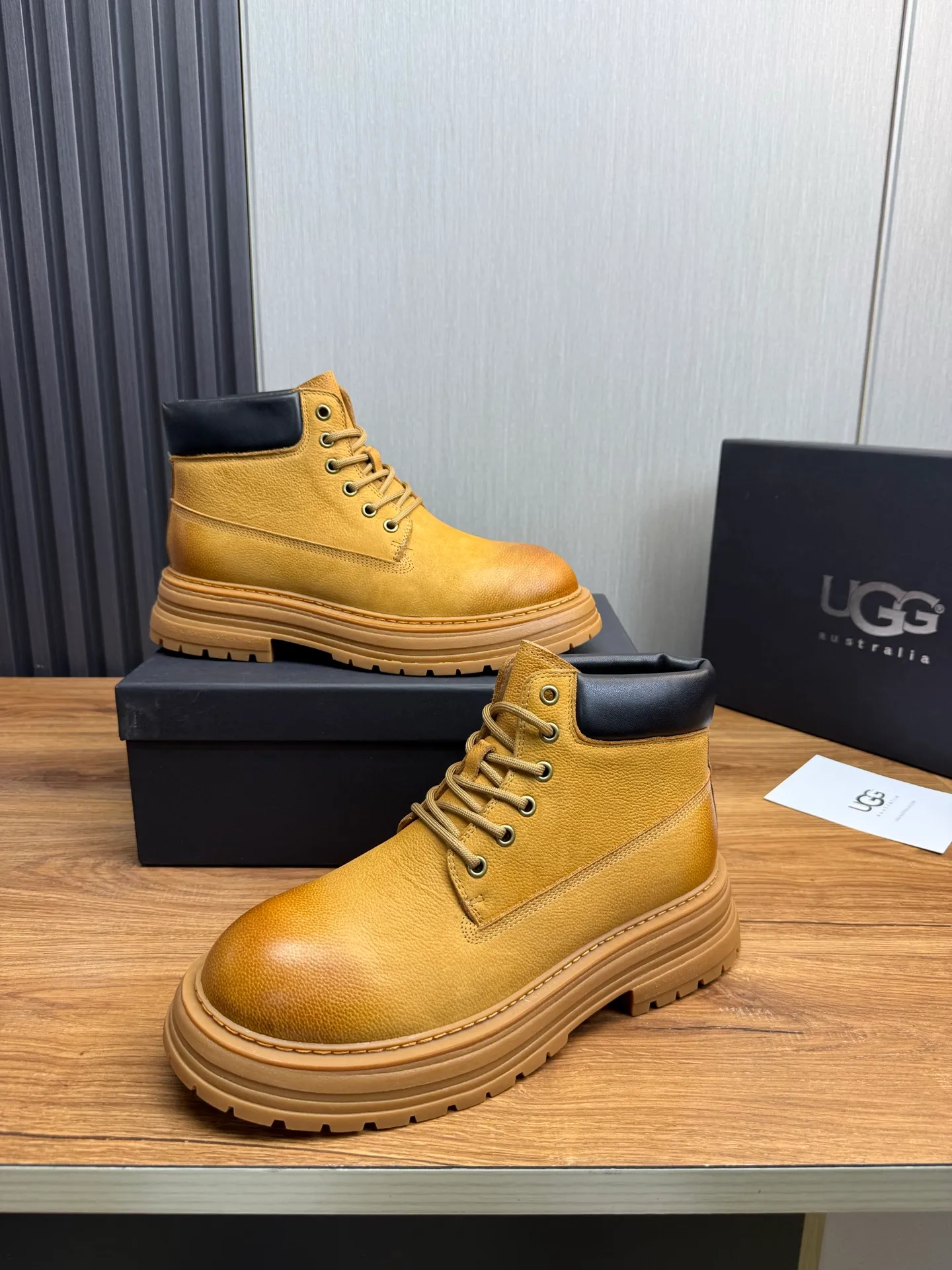 Factory price 680💰 [UGG] Men's hot winter warm boots🐑Simple and fashionable design, cowhide➕comfortable and warm wool lining. Soft and comfortable to wear, good warmth retention, and excellent foot feel. Regular size 38-45